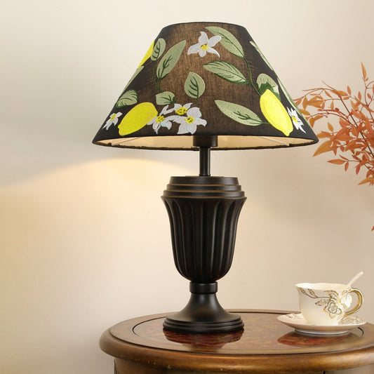 evelyn-classic-table-lamp-1_3650727a-a956-4961-b7da-c939318043c8.jpg