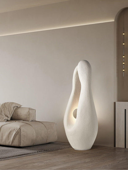 forma-nova-floor-lamp-5_56d21a36-ec01-48b0-b1ba-06a4ec172eda.jpg